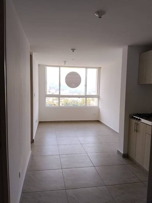 Apartamento de 2 alcobas en arriendo en Centro, Girón, 50 m² · foto 2 de 16