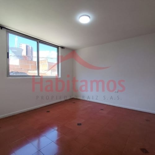 Apartamento de 2 alcobas en arriendo en Lorena, Medellín, 110 m² · foto 3 de 15