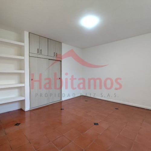 Apartamento de 2 alcobas en arriendo en Lorena, Medellín, 110 m² · foto 5 de 15