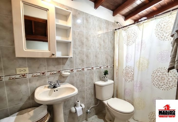 Casa de 5 alcobas en venta en El Danubio, Medellín, 112 m² · foto 4 de 18