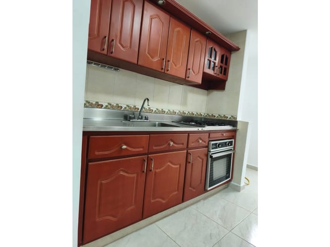 Apartamento de 2 alcobas en arriendo en Belén Rosales, Medellín, 75 m² · foto 2 de 16