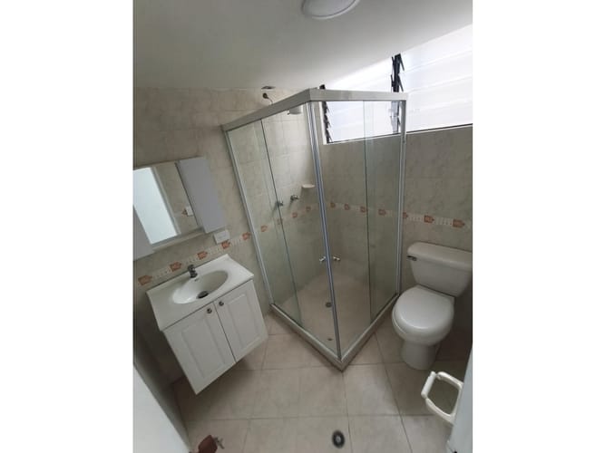 Apartamento de 2 alcobas en arriendo en Belén Rosales, Medellín, 75 m² · foto 10 de 16