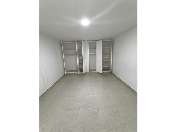 Apartamento de 2 alcobas en arriendo en Belén Rosales, Medellín, 75 m² · foto 11 de 16
