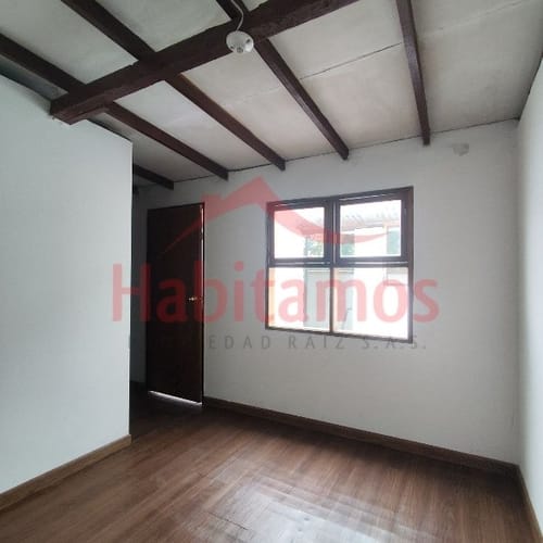 Casa de 5 alcobas en arriendo en Santa Mónica, Medellín, 120 m² · foto 13 de 23