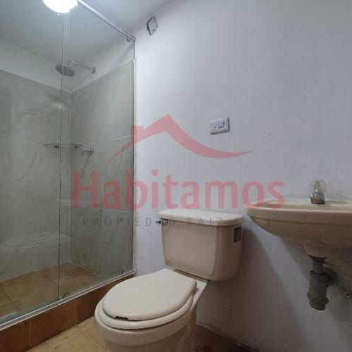 Casa de 5 alcobas en arriendo en Santa Mónica, Medellín, 120 m² · foto 17 de 23