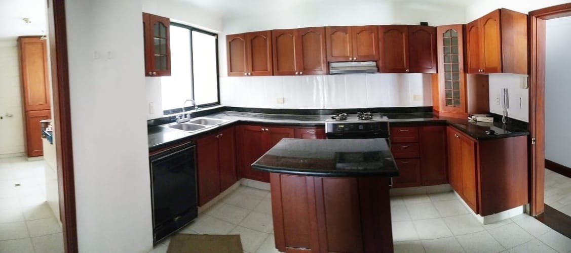Apartamento de 3 alcobas en venta en Normandia, Cali, 230 m² · foto 11 de 13