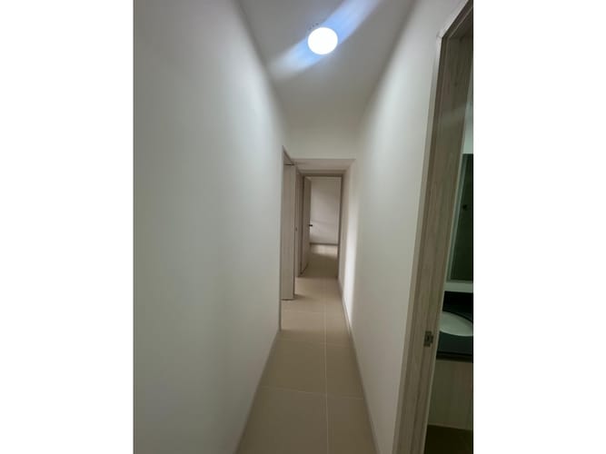 Apartamento en arriendo en Las Lomitas, Medellín, 91 m² · foto 12 de 24
