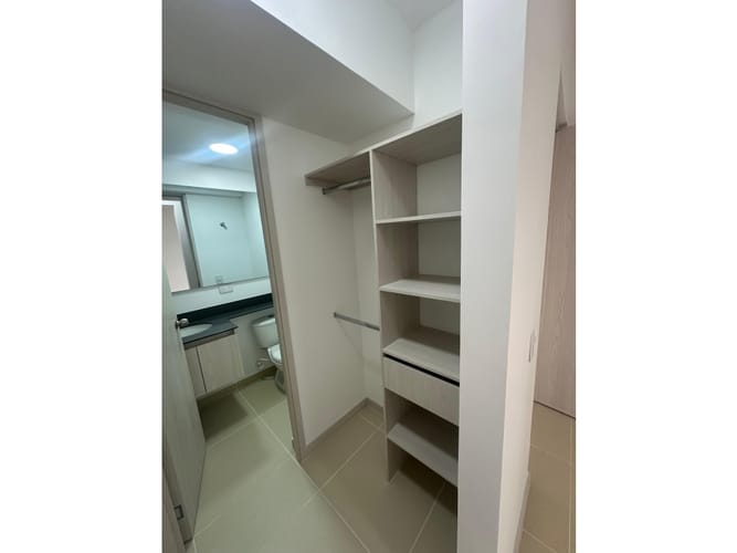Apartamento en arriendo en Las Lomitas, Medellín, 91 m² · foto 19 de 24