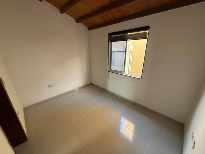 Casa de 4 alcobas en arriendo en Las Amarillas, Piedecuesta, 80 m² · foto 4 de 11