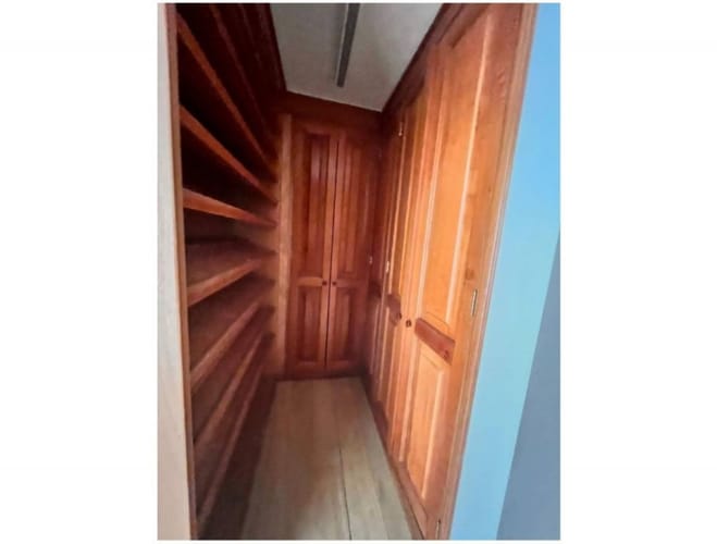 Apartamento de 4 alcobas en venta en Santa Barbara, Bogotá, 230 m² · foto 10 de 20