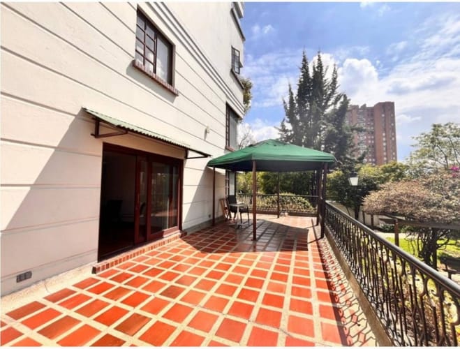Apartamento de 4 alcobas en venta en Santa Barbara, Bogotá, 230 m² · foto 15 de 20