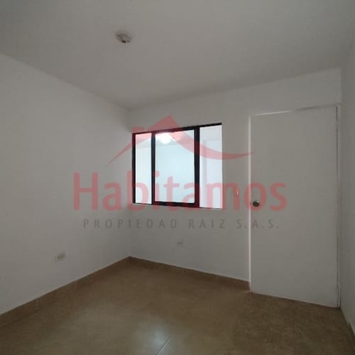 Apartamento de 4 alcobas en arriendo en Lorena, Medellín, 167 m² · foto 9 de 22