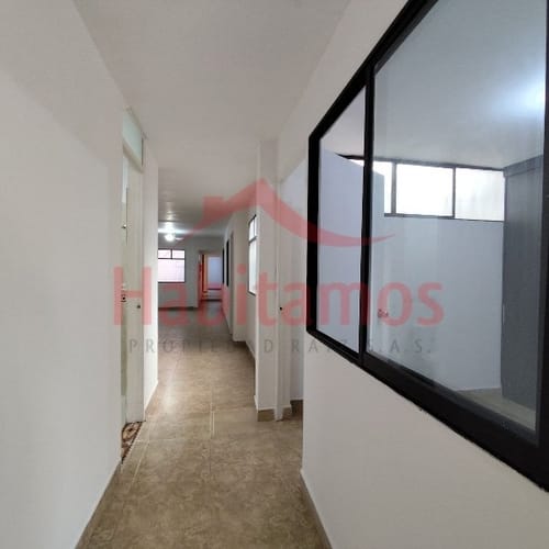 Apartamento de 4 alcobas en arriendo en Lorena, Medellín, 167 m² · foto 10 de 22