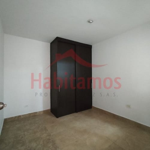 Apartamento de 4 alcobas en arriendo en Lorena, Medellín, 167 m² · foto 11 de 22