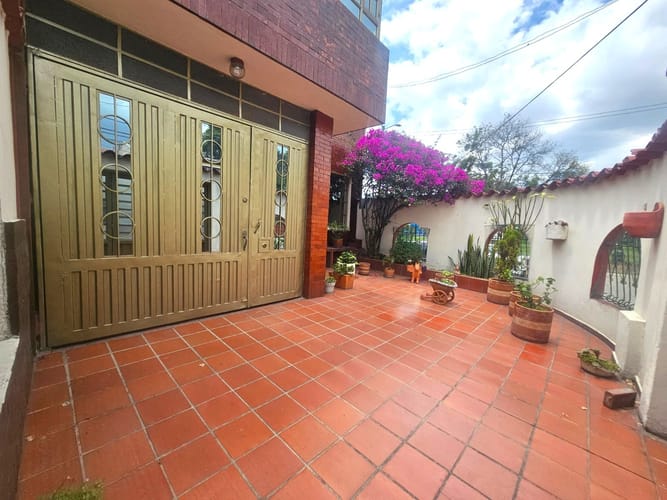 Casa de 4 alcobas en venta en Kennedy Central, Bogotá, 140 m² · foto 6 de 24