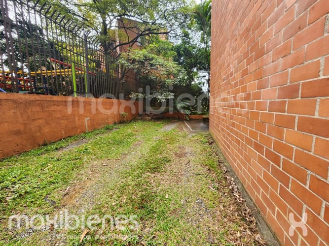 Apartaestudio en arriendo en El Diamante No. 2, Medellín, 40 m² · foto 8 de 8