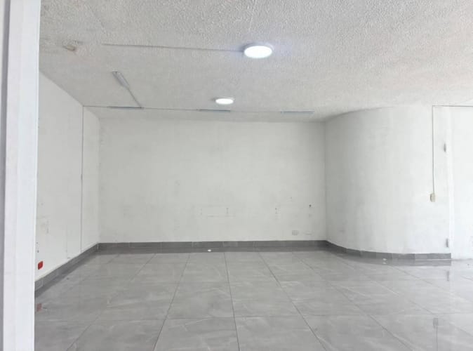 Local en arriendo en Centro, Ibagué, 100 m² · foto 2 de 12