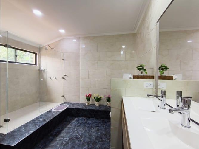 Casa de 5 alcobas en venta en El Poblado, Medellín, 436 m² · foto 10 de 24