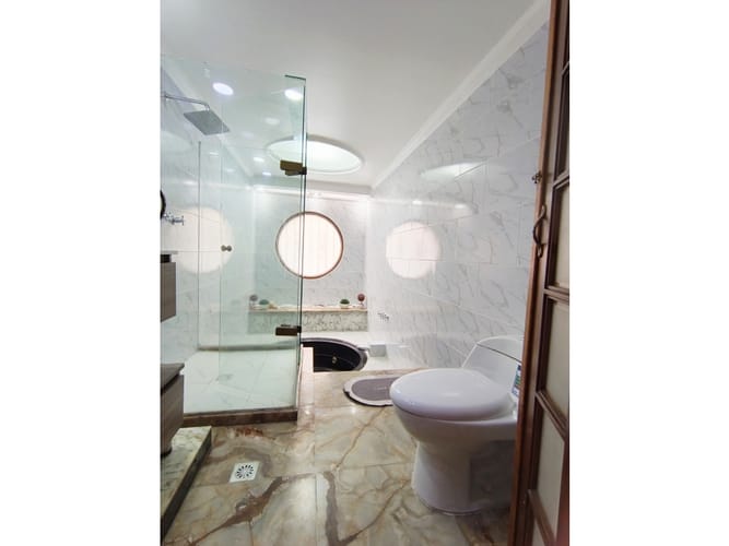 Casa de 5 alcobas en venta en El Poblado, Medellín, 436 m² · foto 14 de 24
