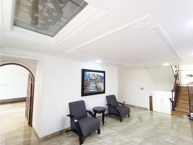 Casa de 5 alcobas en venta en El Poblado, Medellín, 436 m² · foto 15 de 24