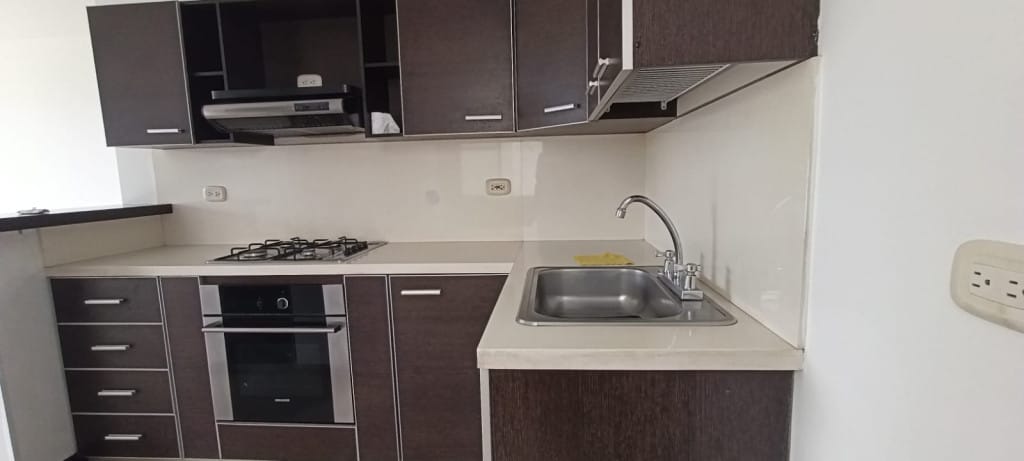 Apartamento de 3 alcobas en arriendo en Valle Del Lili, Cali, 80 m² · foto 4 de 24