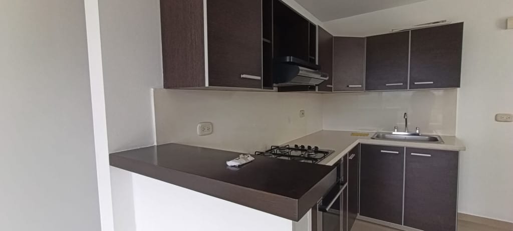 Apartamento de 3 alcobas en arriendo en Valle Del Lili, Cali, 80 m² · foto 6 de 24