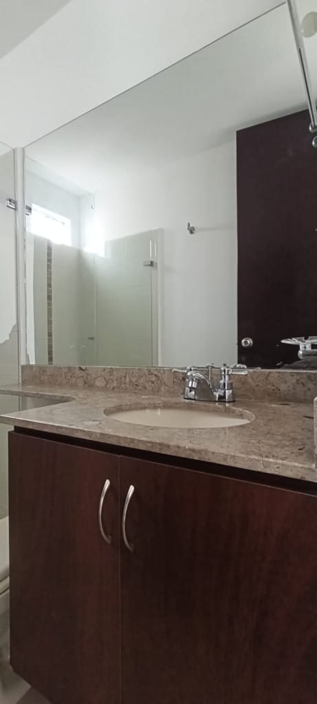 Apartamento de 3 alcobas en arriendo en Valle Del Lili, Cali, 80 m² · foto 14 de 24