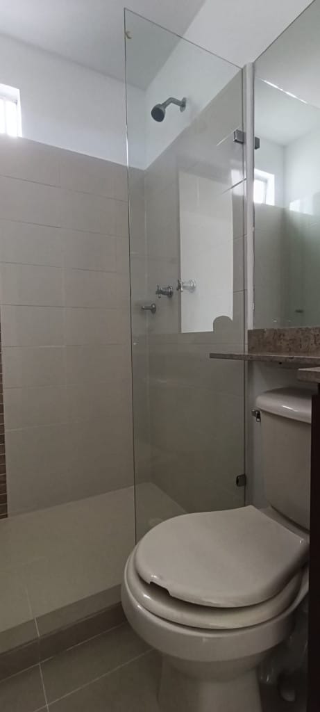 Apartamento de 3 alcobas en arriendo en Valle Del Lili, Cali, 80 m² · foto 15 de 24