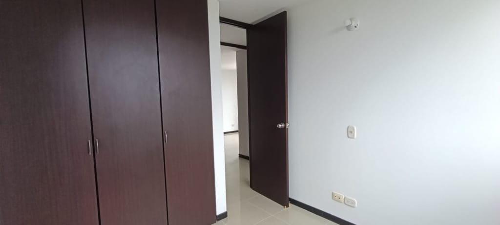 Apartamento de 3 alcobas en arriendo en Valle Del Lili, Cali, 80 m² · foto 17 de 24
