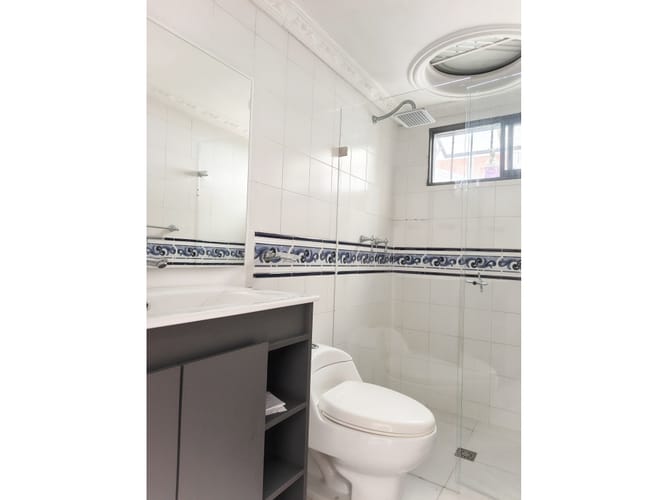 Casa de 5 alcobas en venta en El Poblado, Medellín, 436 m² · foto 21 de 24