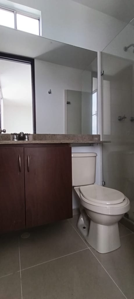 Apartamento de 3 alcobas en arriendo en Valle Del Lili, Cali, 80 m² · foto 22 de 24