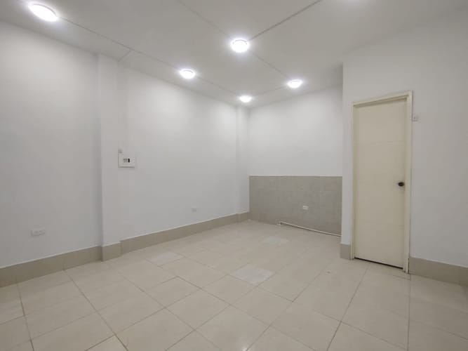 Local en arriendo en Municipal, Cali, 28 m² · foto 5 de 10