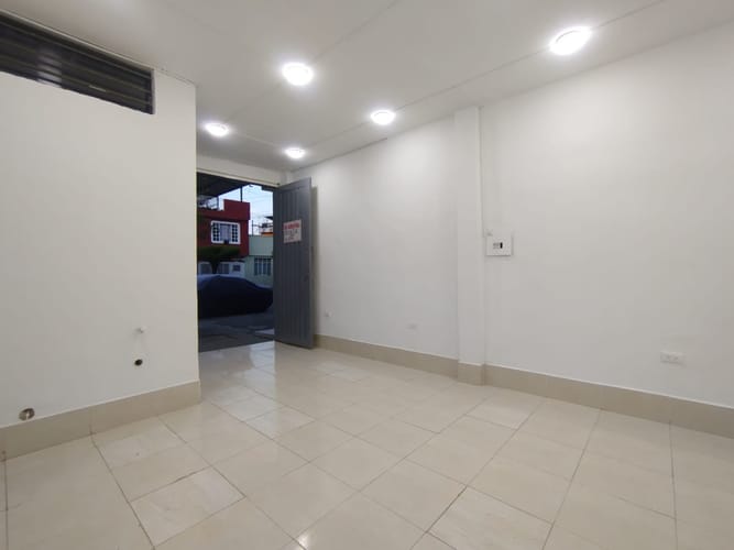 Local en arriendo en Municipal, Cali, 28 m² · foto 7 de 10
