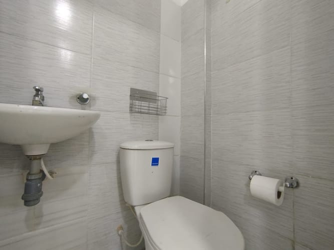 Local en arriendo en Municipal, Cali, 28 m² · foto 8 de 10