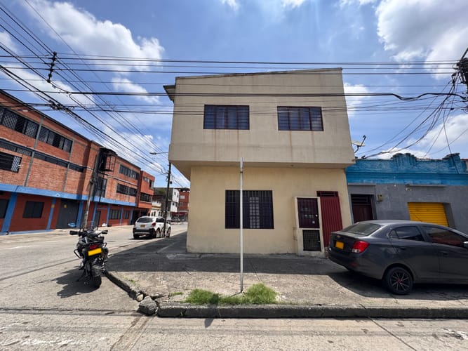 Edificio en venta en Sucre, Cali, 300 m² · foto 3 de 13