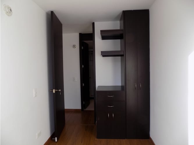 Apartamento de 3 alcobas en venta en Cr. Reservado Nogales De Cajica, Cajicá, 65 m² · foto 9 de 18