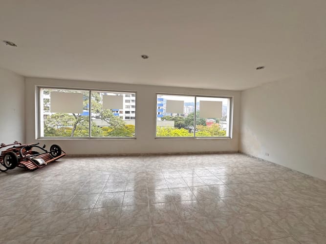 Edificio en venta en Eucaristico, Cali, 600 m² · foto 10 de 21