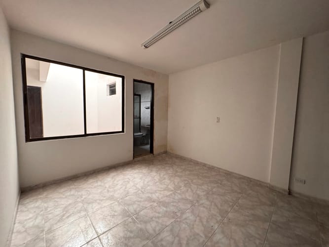 Edificio en venta en Eucaristico, Cali, 600 m² · foto 19 de 21