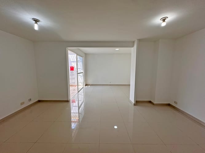 Casa de 3 alcobas en venta en Alfaguara, Jamundí, 130 m² · foto 5 de 24