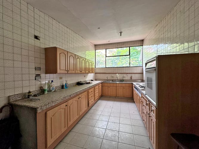 Casa de 6 alcobas en venta en Santa Teresita, Cali, 450 m² · foto 10 de 24