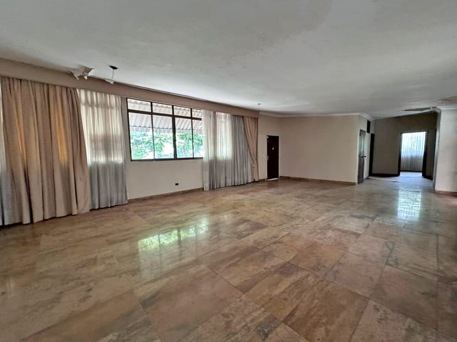 Casa de 6 alcobas en venta en Santa Teresita, Cali, 450 m² · foto 15 de 24