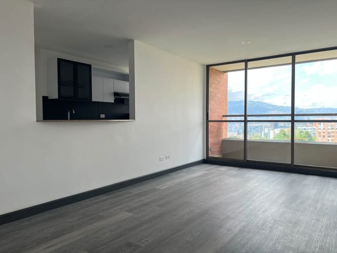 Apartamento de 3 alcobas en arriendo en El Poblado, Medellín, 80 m² · foto 2 de 15