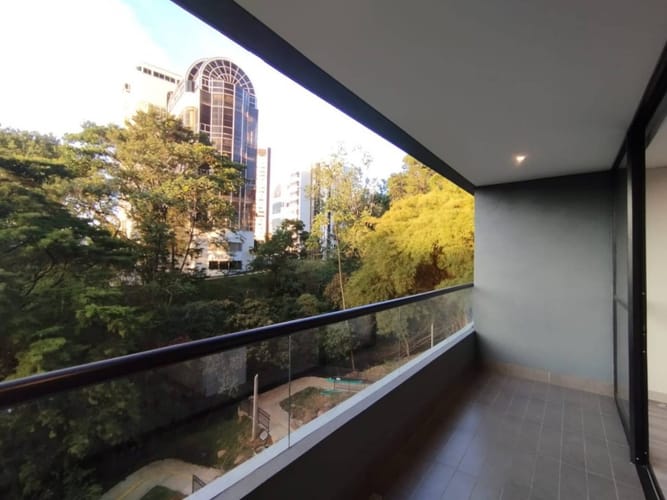 Apartaestudio en arriendo en El Tesoro, Medellín, 61 m² · foto 5 de 14