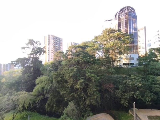 Apartaestudio en arriendo en El Tesoro, Medellín, 61 m² · foto 6 de 14