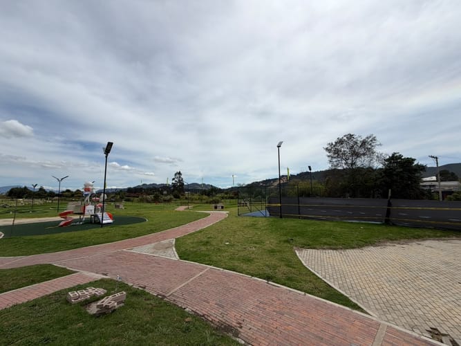 Apartamento de 2 alcobas en arriendo en El Misterio, Cajicá, 66 m² · foto 23 de 24
