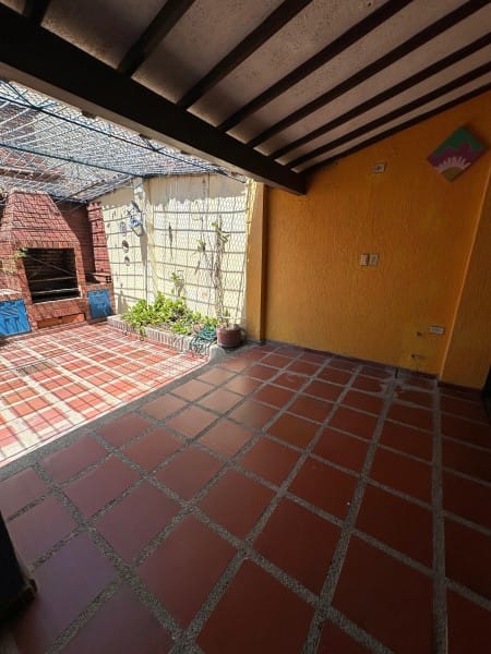 Casa de 4 alcobas en arriendo en Bavaria, Santa Marta, 262 m² · foto 13 de 24