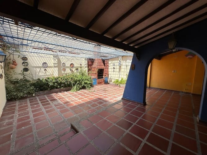 Casa de 4 alcobas en arriendo en Bavaria, Santa Marta, 262 m² · foto 16 de 24
