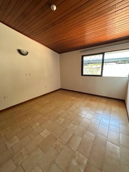 Casa de 4 alcobas en arriendo en Bavaria, Santa Marta, 262 m² · foto 21 de 24