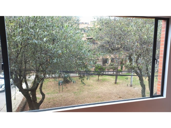 Apartamento de 3 alcobas en venta en Chicó Navarra, Bogotá, 205 m² · foto 3 de 23