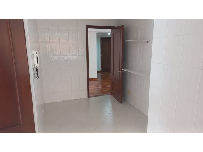 Apartamento de 3 alcobas en venta en Chicó Navarra, Bogotá, 205 m² · foto 8 de 23